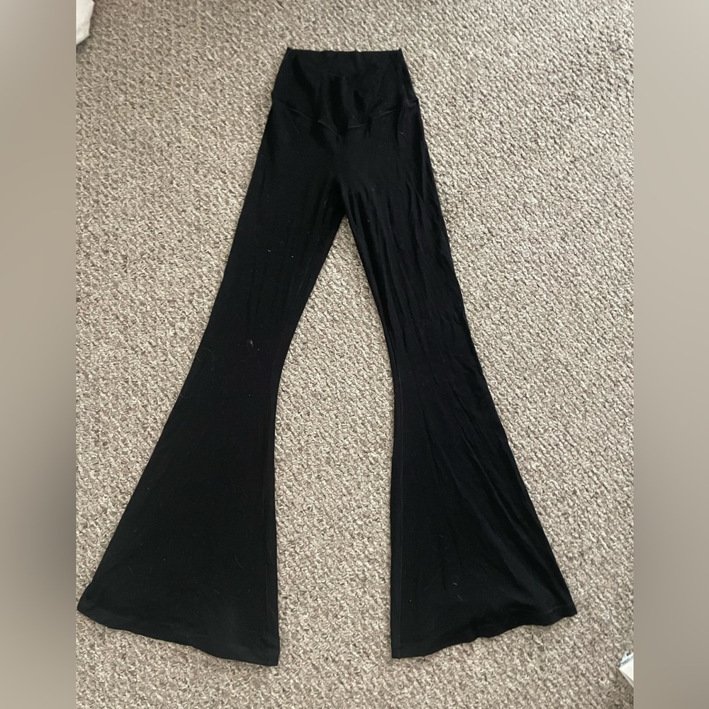 AERIE EXTRA WIDE CROSSOVER FLARE LEGGINGS